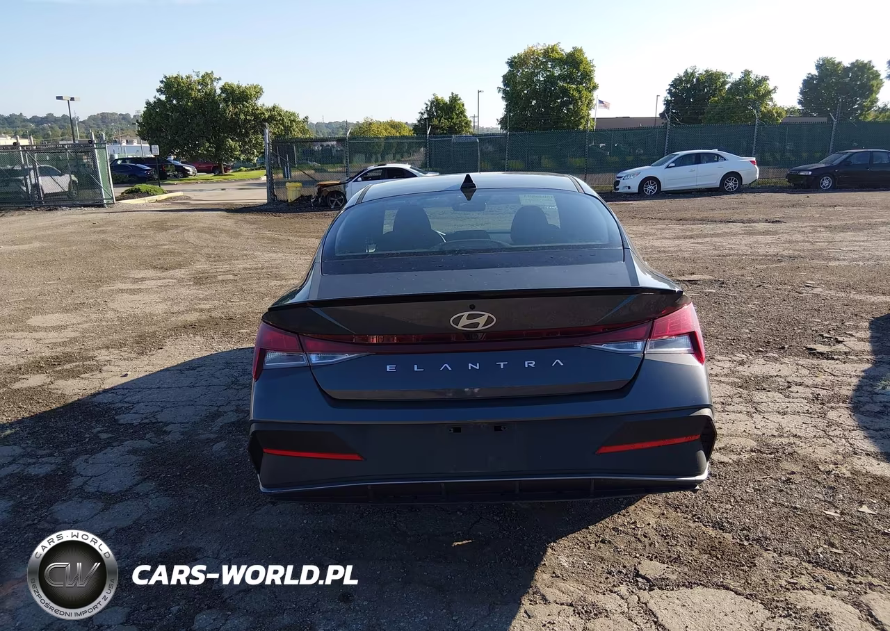 2025 Hyundai Elantra Sel Sport VIN:KMHLM4DG2SU884868 - 16