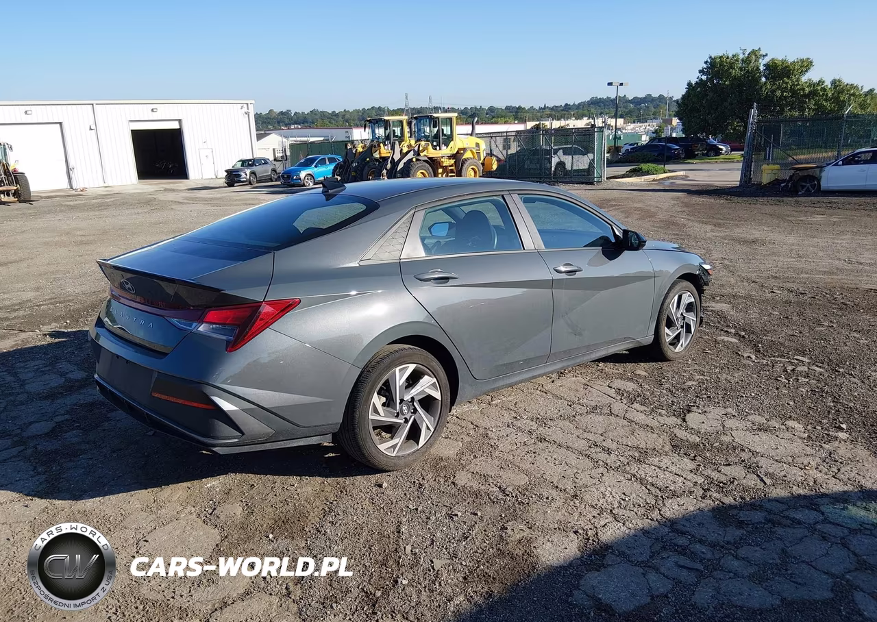 2025 Hyundai Elantra Sel Sport VIN:KMHLM4DG2SU884868 - 4