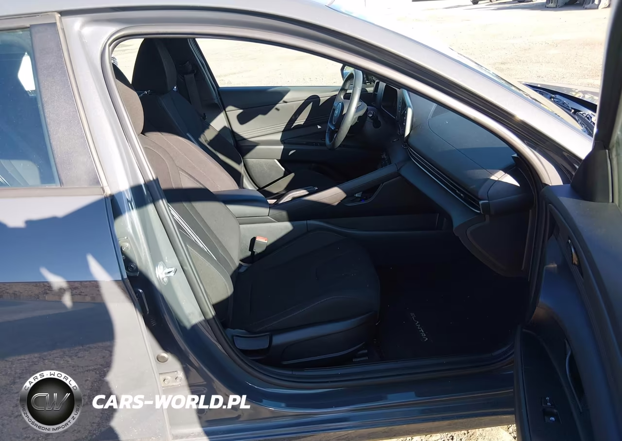 2025 Hyundai Elantra Sel Sport VIN:KMHLM4DG2SU884868 - 5