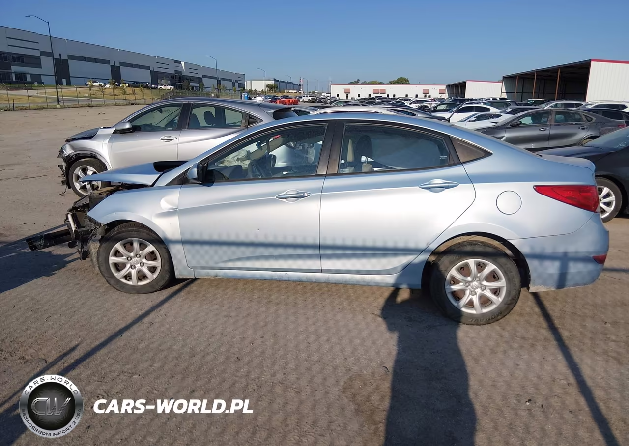 2014 Hyundai Accent Gls VIN:KMHCT4AE8EU717621 - 13
