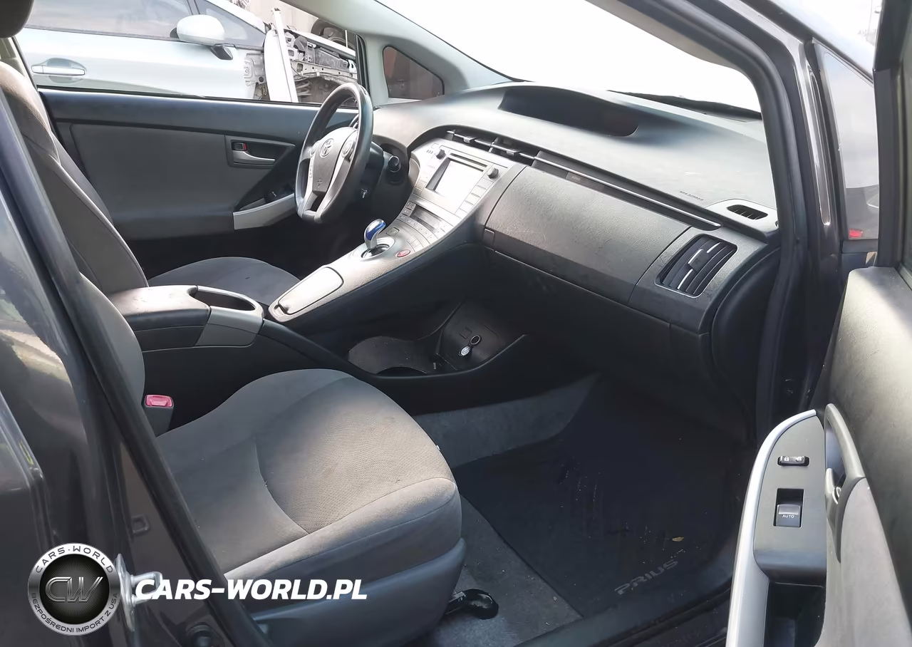 2012 Toyota Prius Three VIN:JTDKN3DU4C1609261 - 5