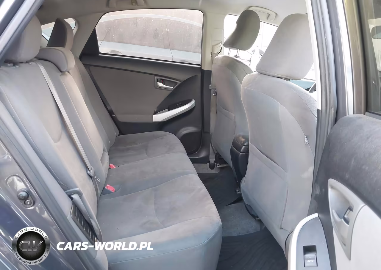 2012 Toyota Prius Three VIN:JTDKN3DU4C1609261 - 8