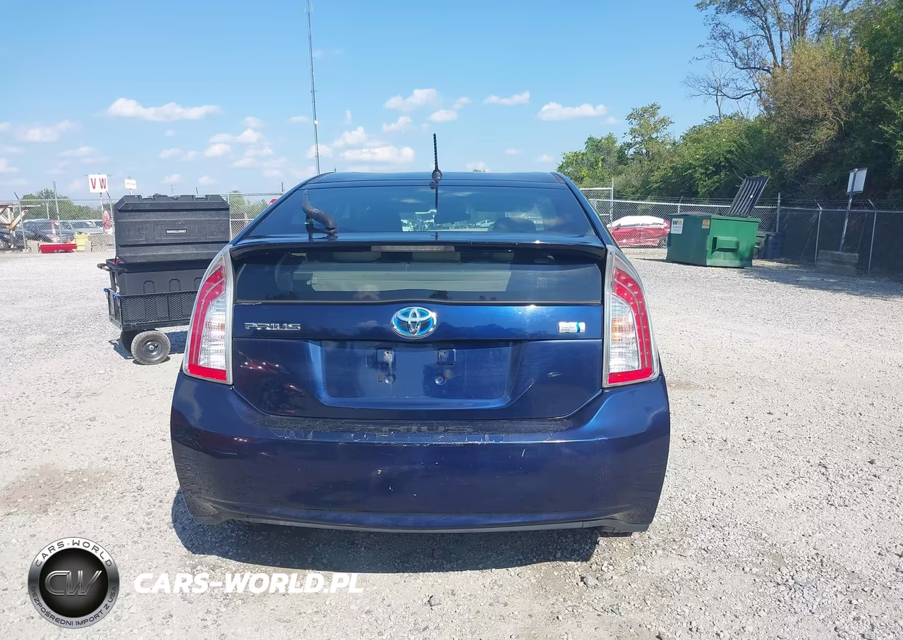 2012 Toyota Prius Two VIN:JTDKN3DU4C0334092 - 16