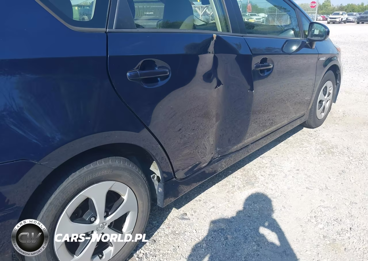 2012 Toyota Prius Two VIN:JTDKN3DU4C0334092 - 18