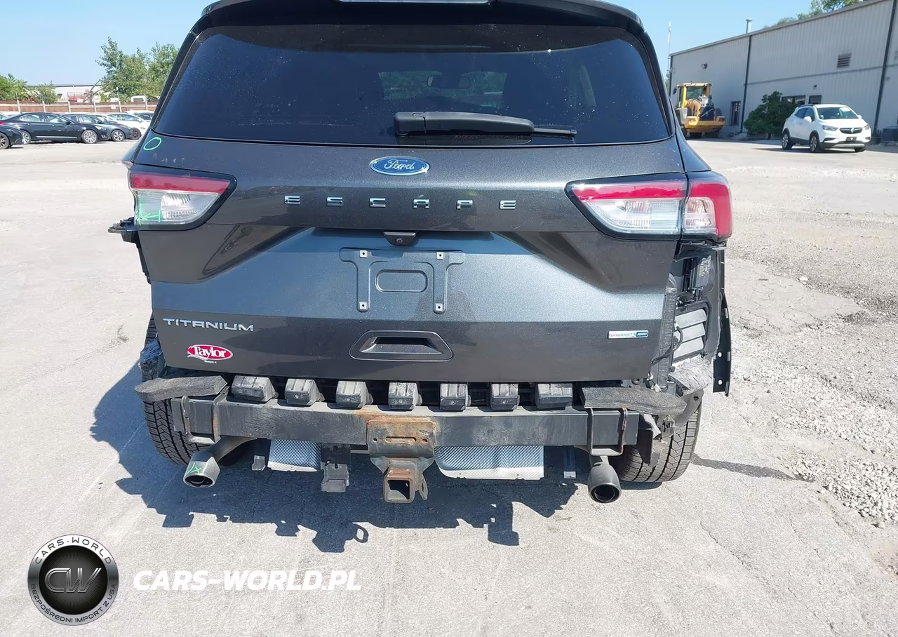 2020 Ford Escape Titanium VIN:1FMCU9J99LUA98635 - 17