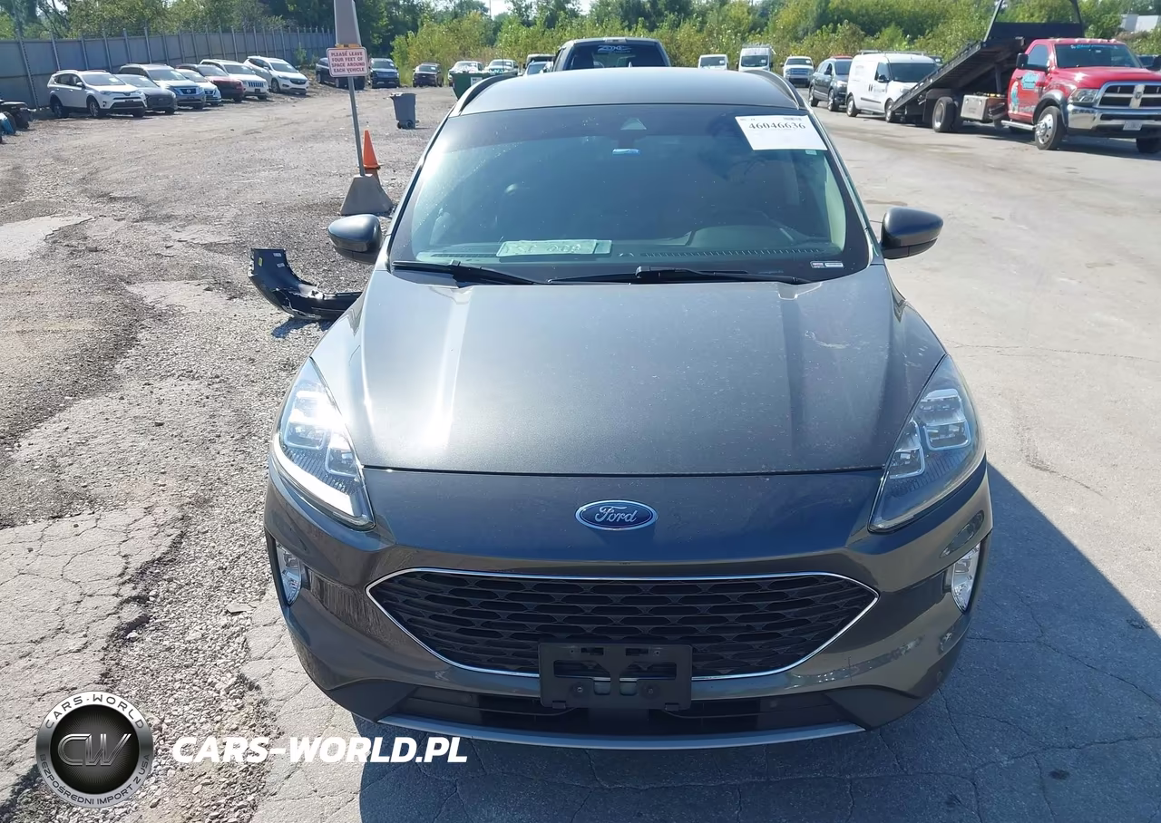 2020 Ford Escape Titanium VIN:1FMCU9J99LUA98635 - 20
