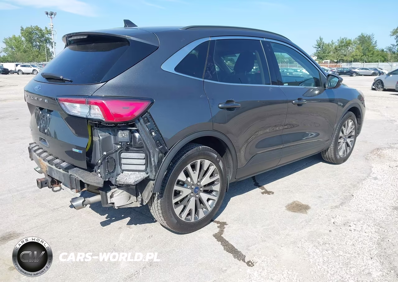 2020 Ford Escape Titanium VIN:1FMCU9J99LUA98635 - 4