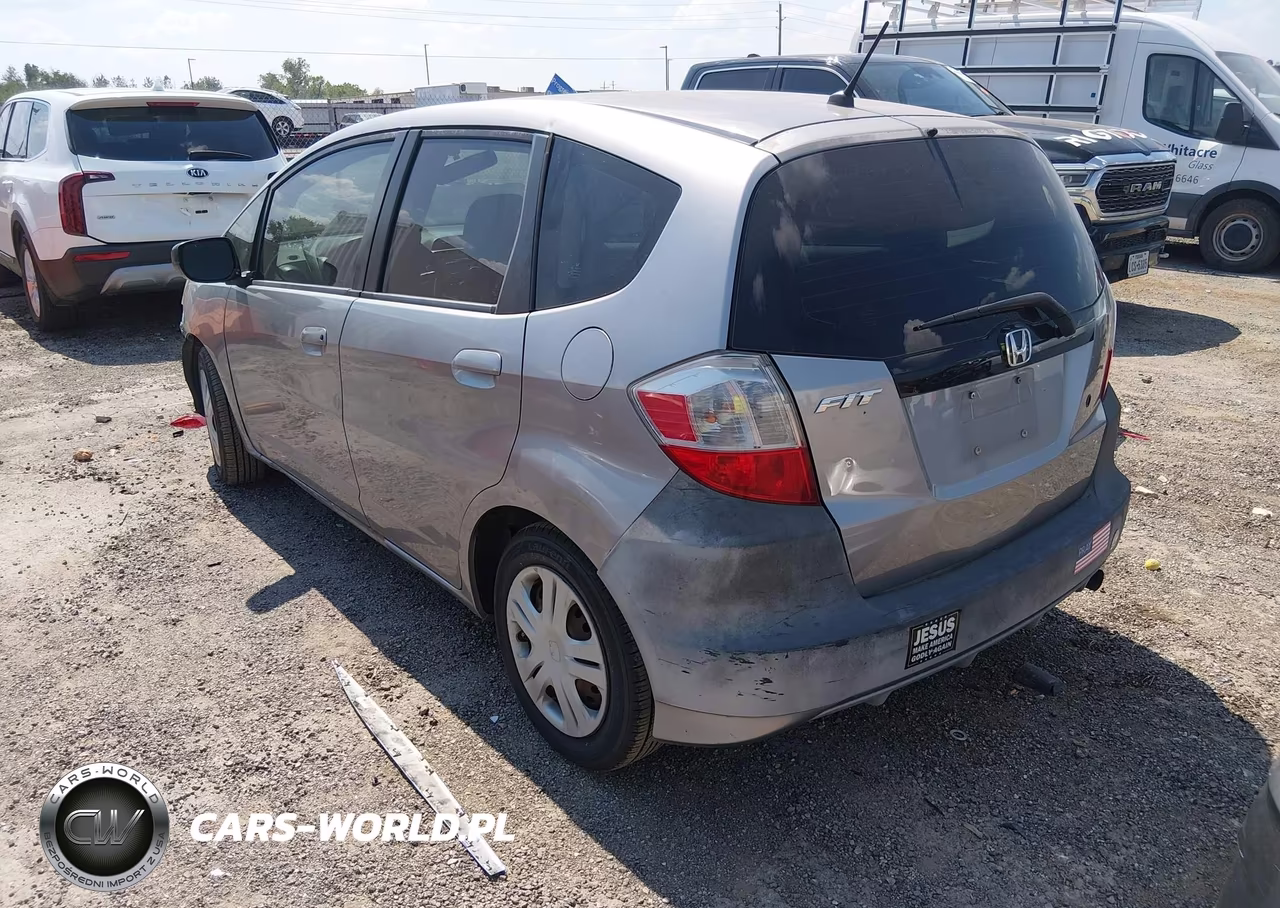 2009 Honda Fit VIN:JHMGE88269C003113 - 3