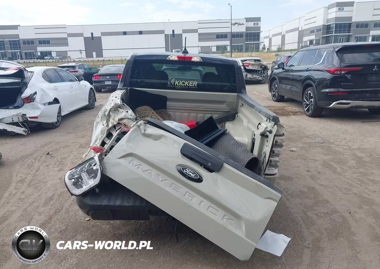 2025 Ford Maverick Xlt VIN:3FTTW8JA4SRA79113 - 16