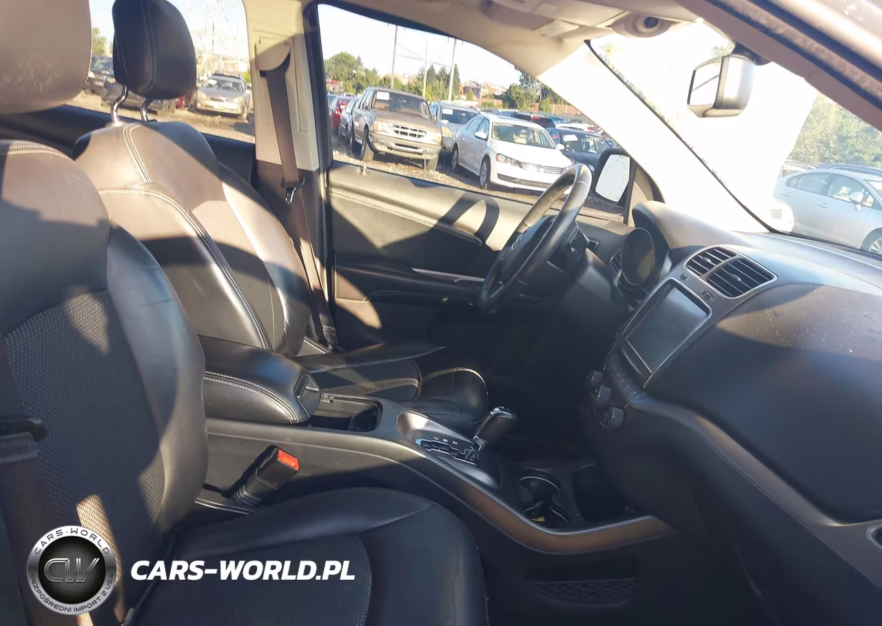 2017 Dodge Journey Crossroad Plus VIN:3C4PDCGB9HT676053 - 5