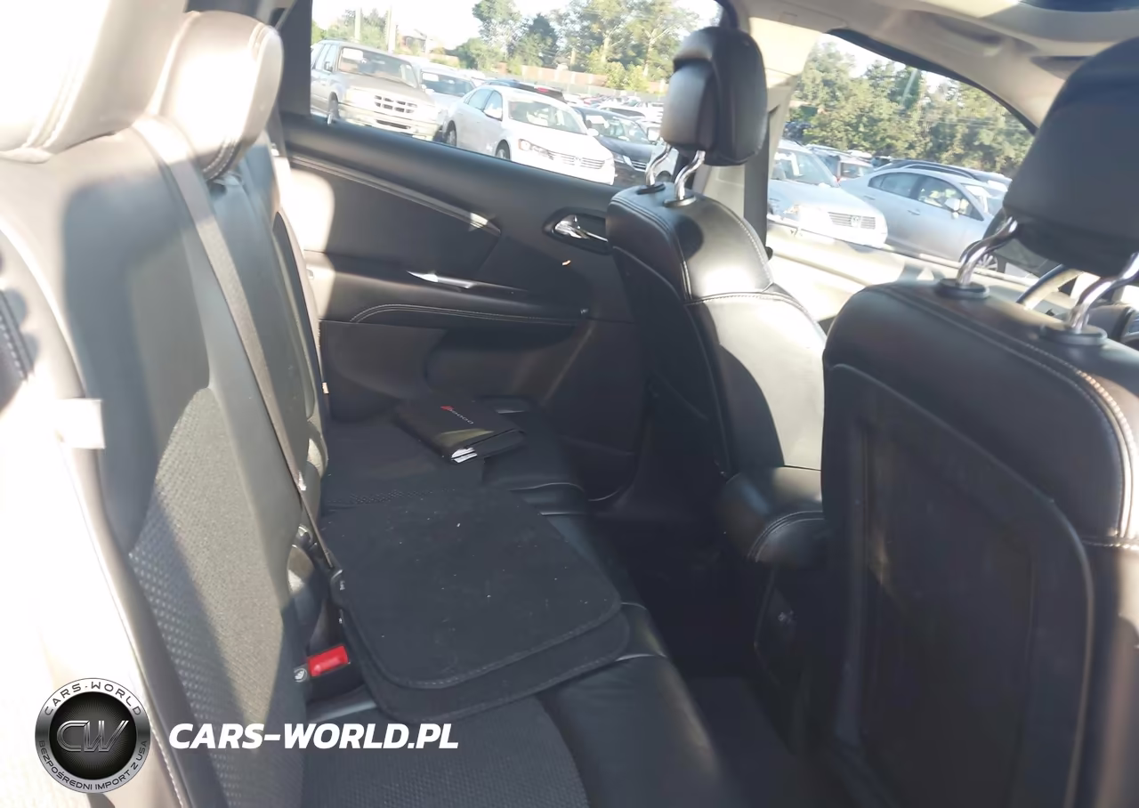 2017 Dodge Journey Crossroad Plus VIN:3C4PDCGB9HT676053 - 8