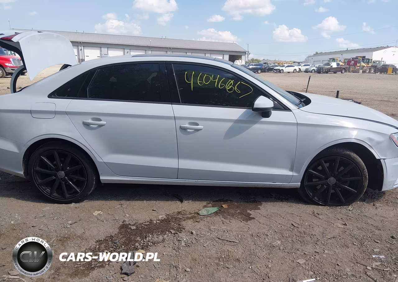 2015 Audi A3 2.0T Premium VIN:WAUBFGFFXF1015830 - 13