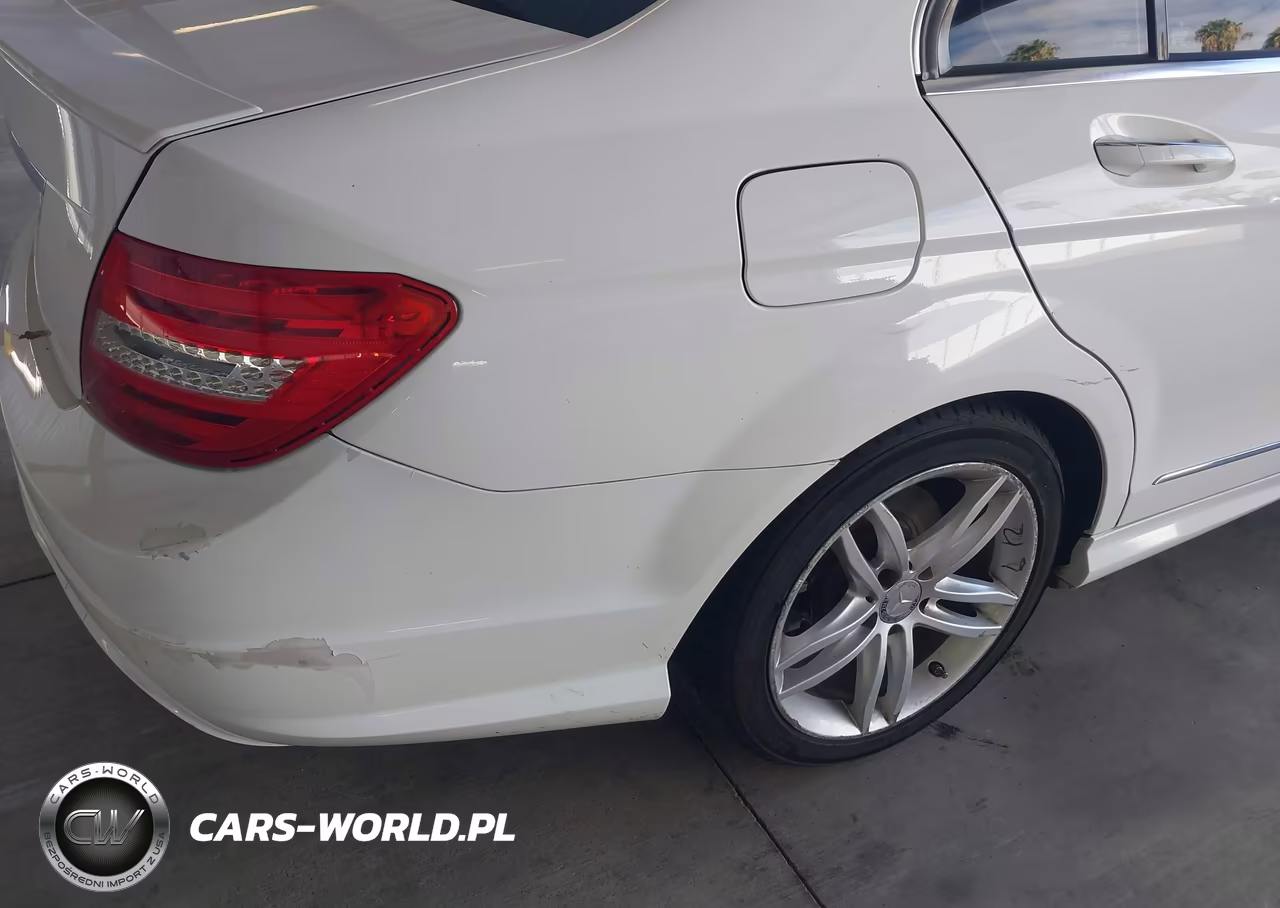 2014 Mercedes-Benz C 250 Sport VIN:WDDGF4HB6ER316182 - 6