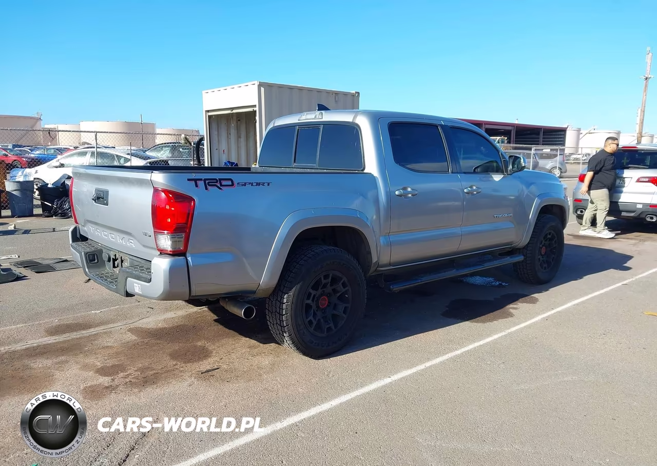 2016 Toyota Tacoma Sr5 V6 VIN:3TMAZ5CNXGM022710 - 4
