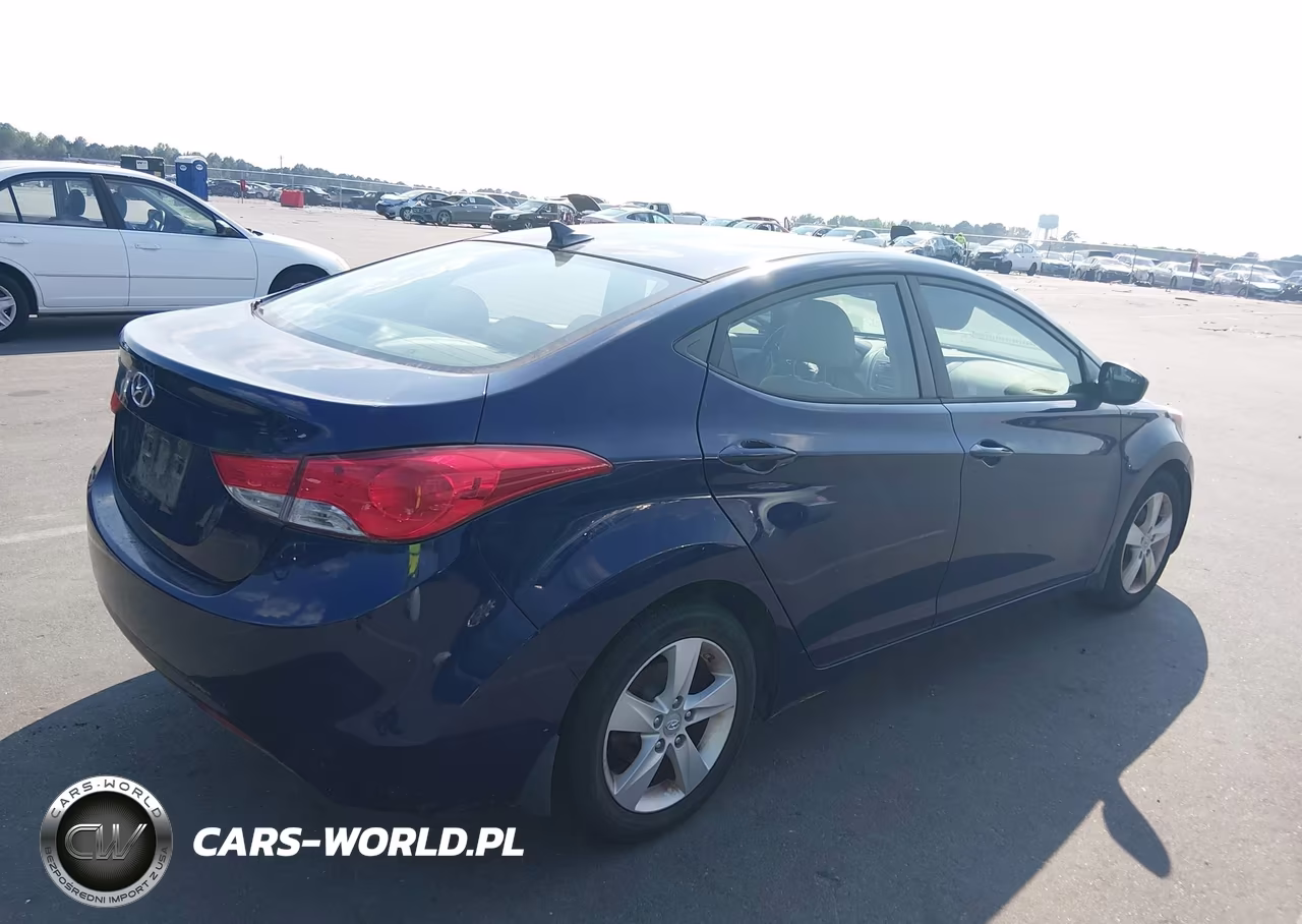 2013 Hyundai Elantra Gls VIN:5NPDH4AE1DH254627 - 4