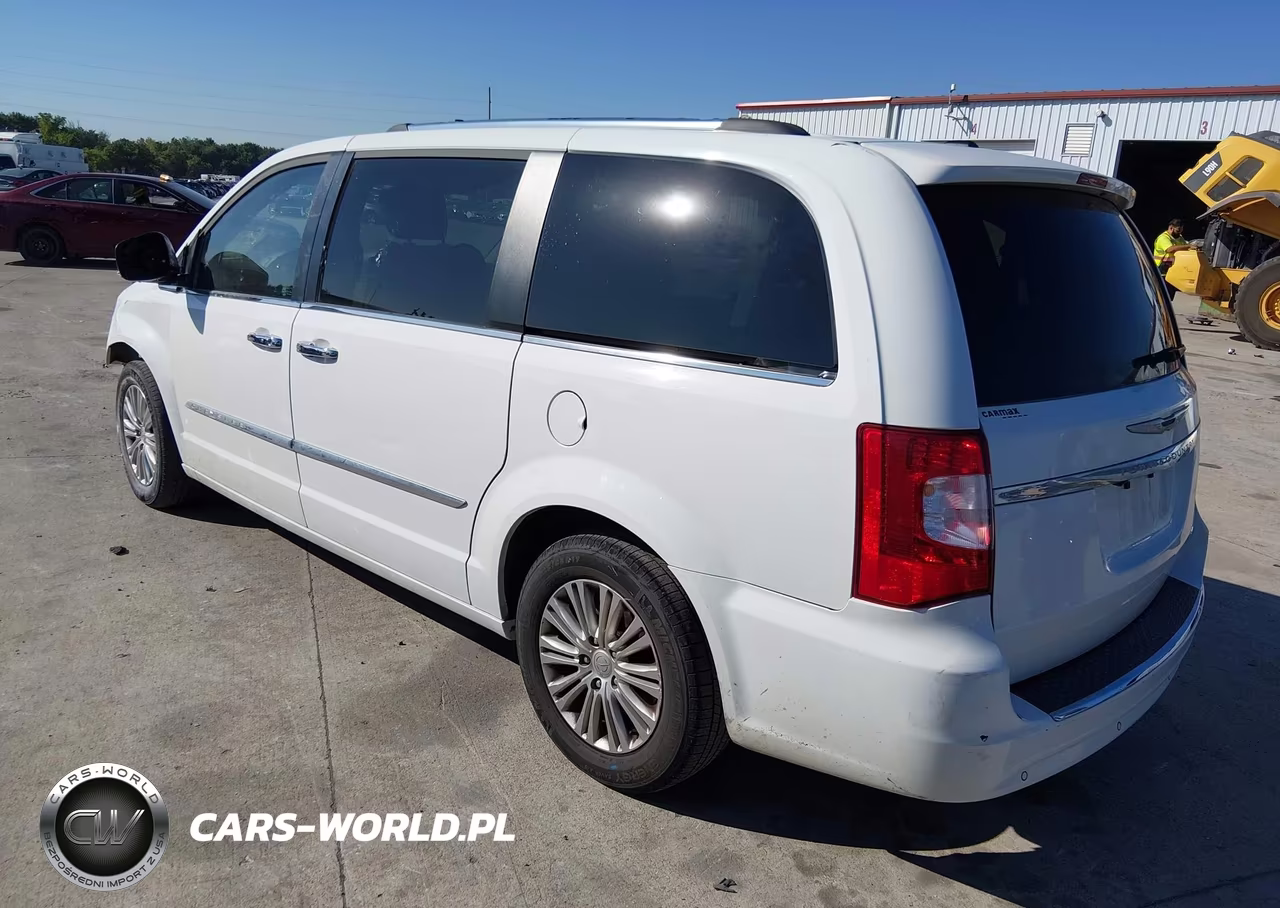 2015 Chrysler Town & Country Limited Platinum VIN:2C4RC1GG9FR618794 - 2