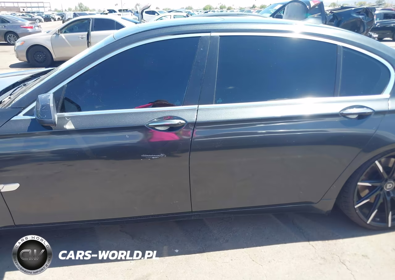2011 BMW 750Li VIN:WBAKB8C59BCY66500 - 14