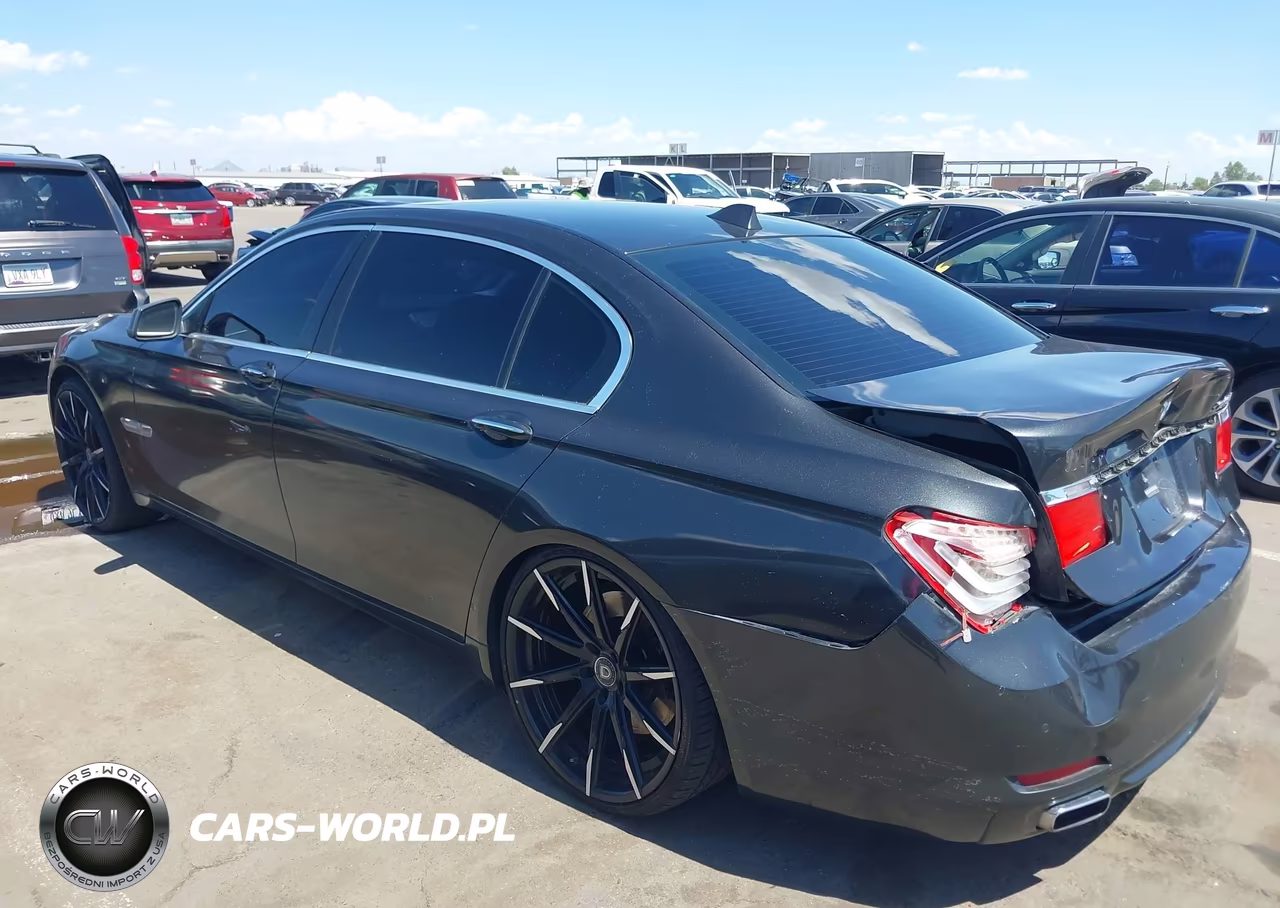 2011 BMW 750Li VIN:WBAKB8C59BCY66500 - 3