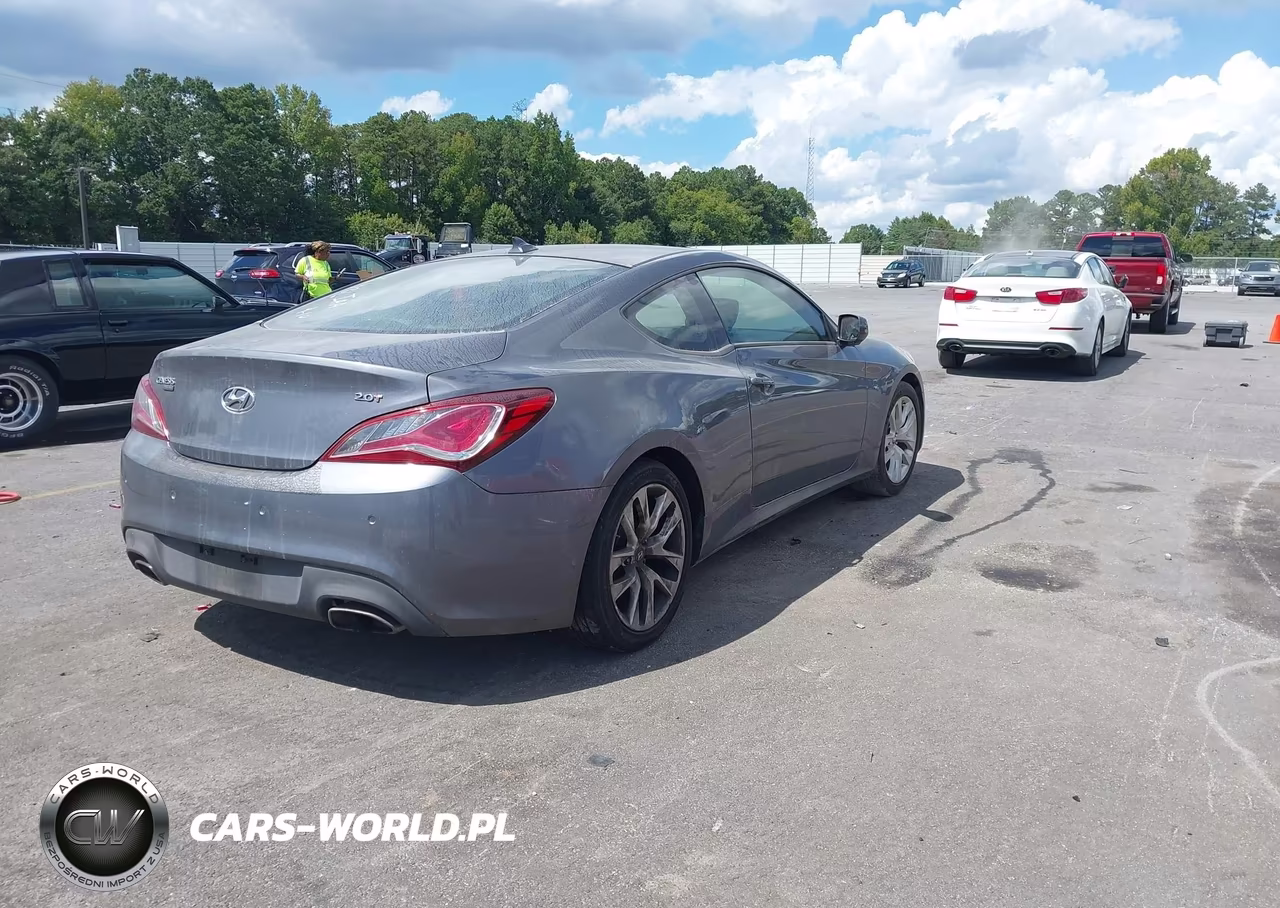 2014 Hyundai Genesis 2.0T Premium VIN:KMHHT6KDXEU114869 - 4