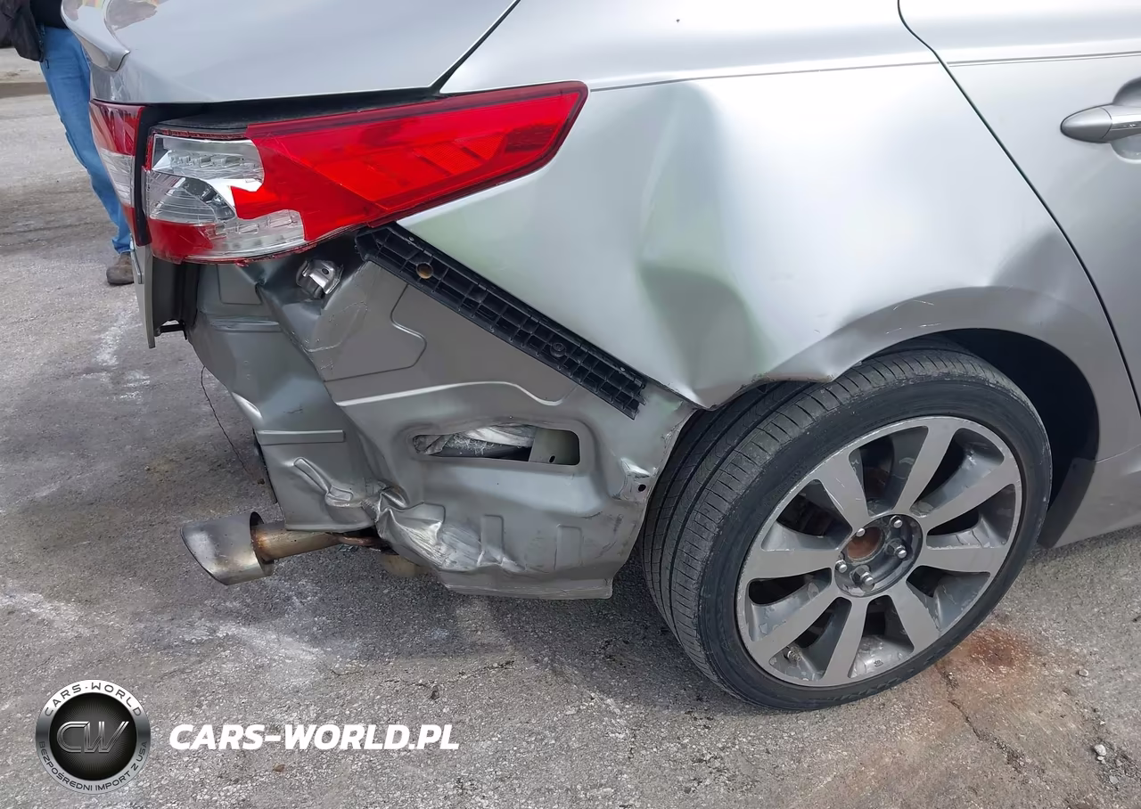 2012 Kia Optima Sx VIN:5XXGR4A62CG026536 - 12