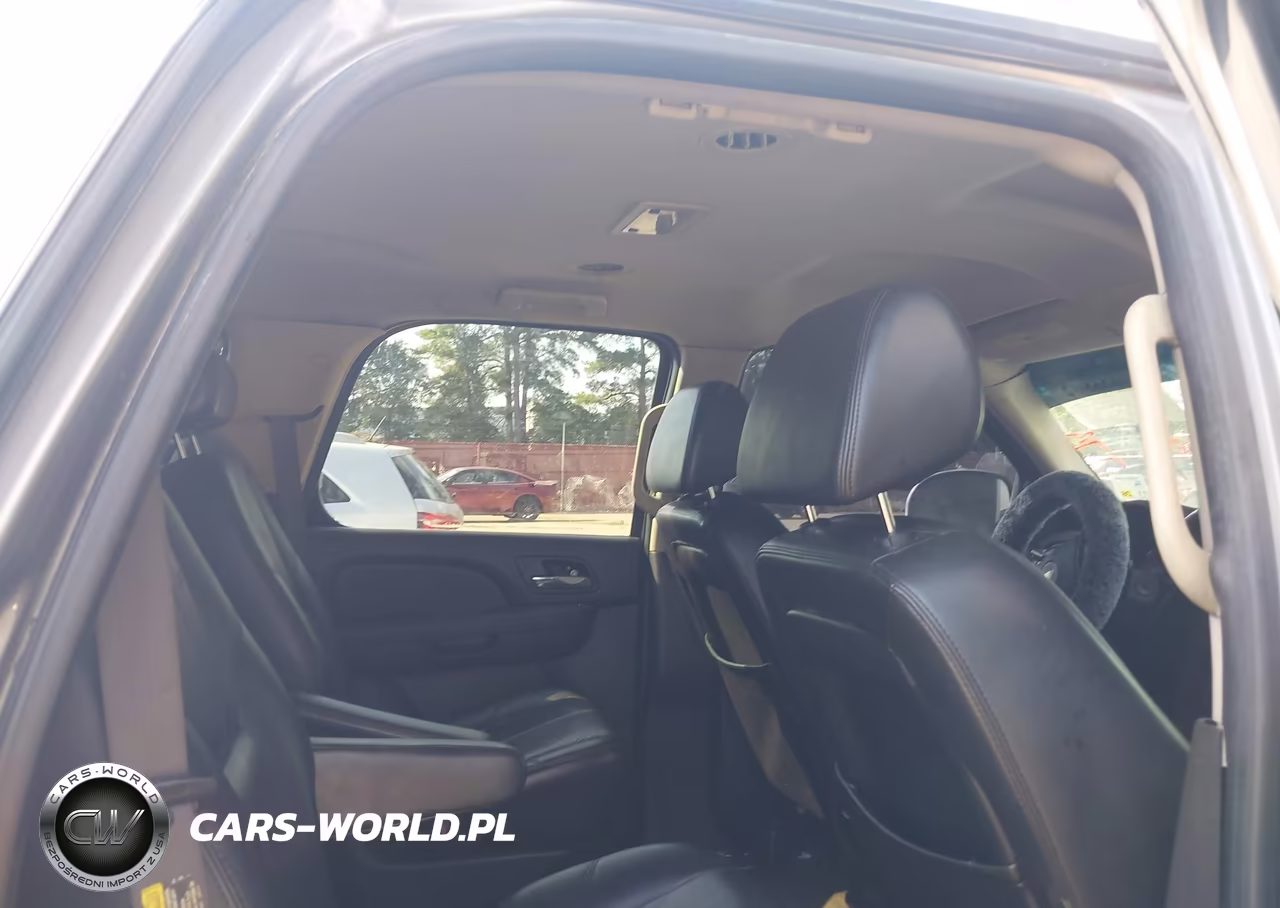 2007 Chevrolet Tahoe Lt VIN:1GNFC13J27R147770 - 8