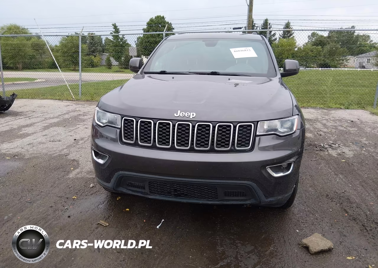 2017 Jeep Grand Cherokee Laredo 4X4 VIN:1C4RJFAG7HC784366 - 12