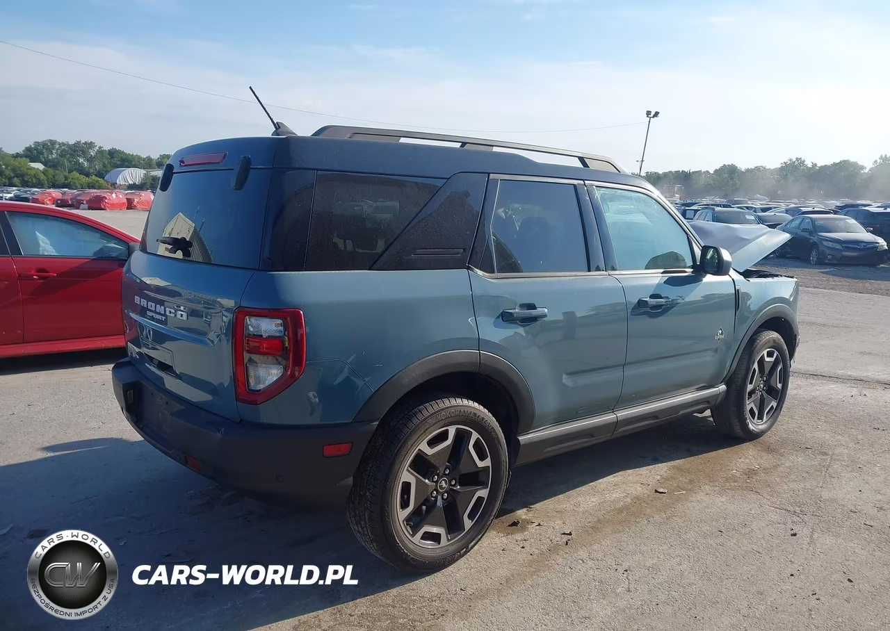 2021 Ford Bronco Sport Outer Banks VIN:3FMCR9C64MRA02665 - 4