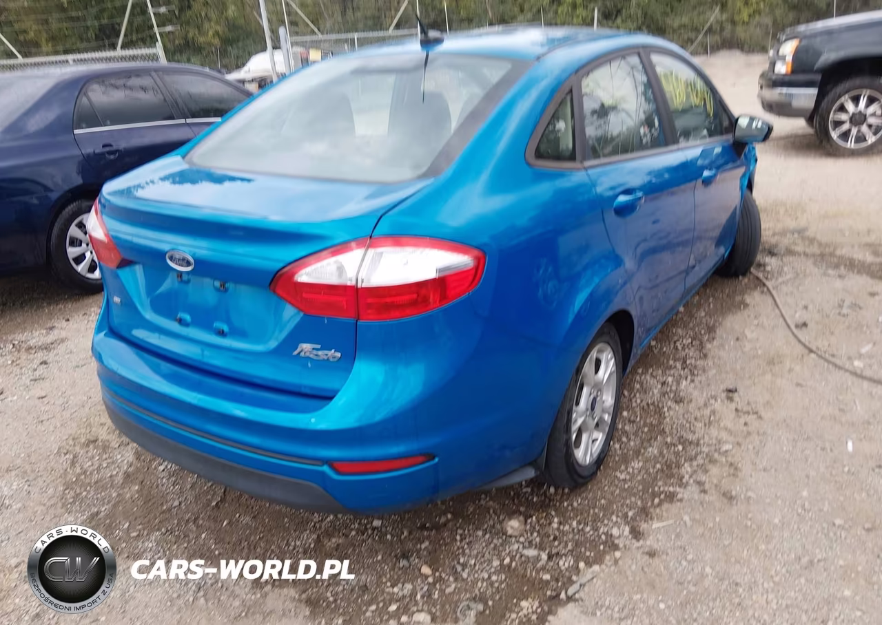 2015 Ford Fiesta Se VIN:3FADP4BJXFM175555 - 4