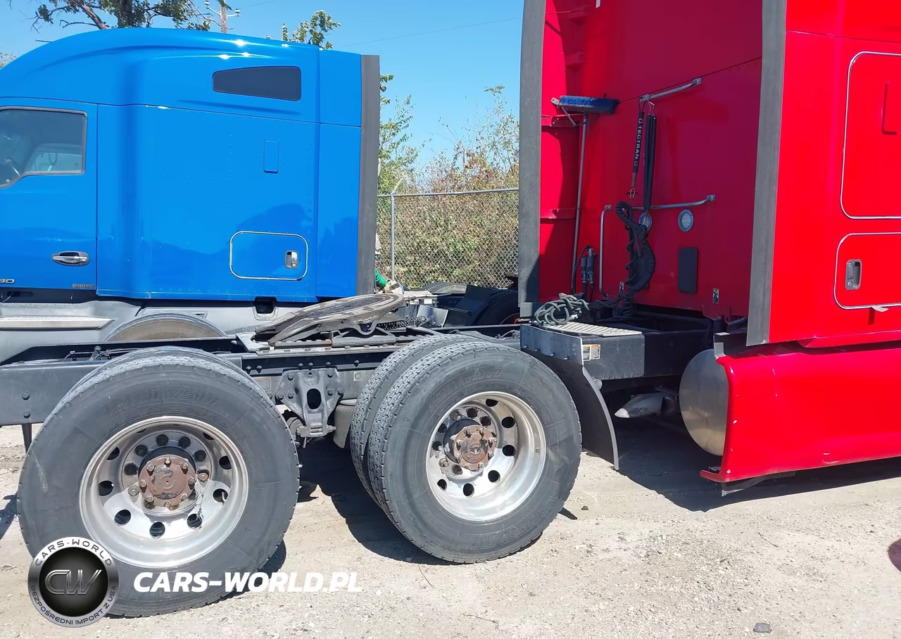 2020 Kenworth T680 VIN:1XKYDP9X7LJ427114 - 11