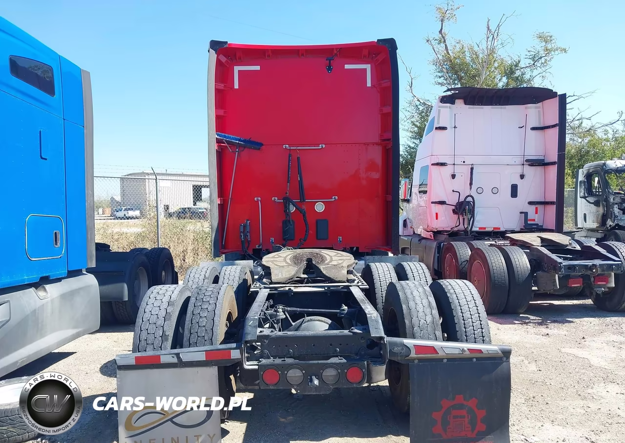 2020 Kenworth T680 VIN:1XKYDP9X7LJ427114 - 15