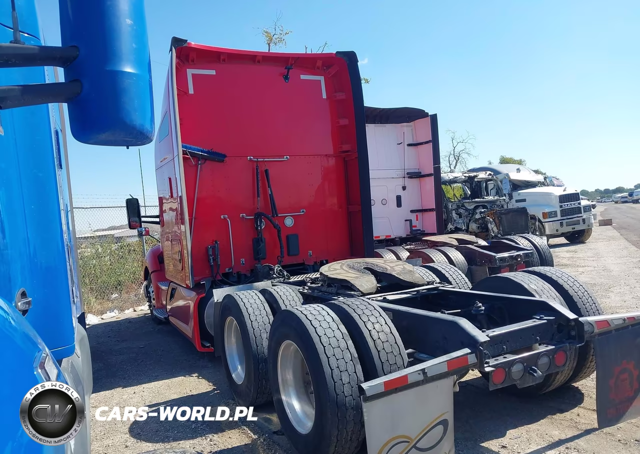 2020 Kenworth T680 VIN:1XKYDP9X7LJ427114 - 3