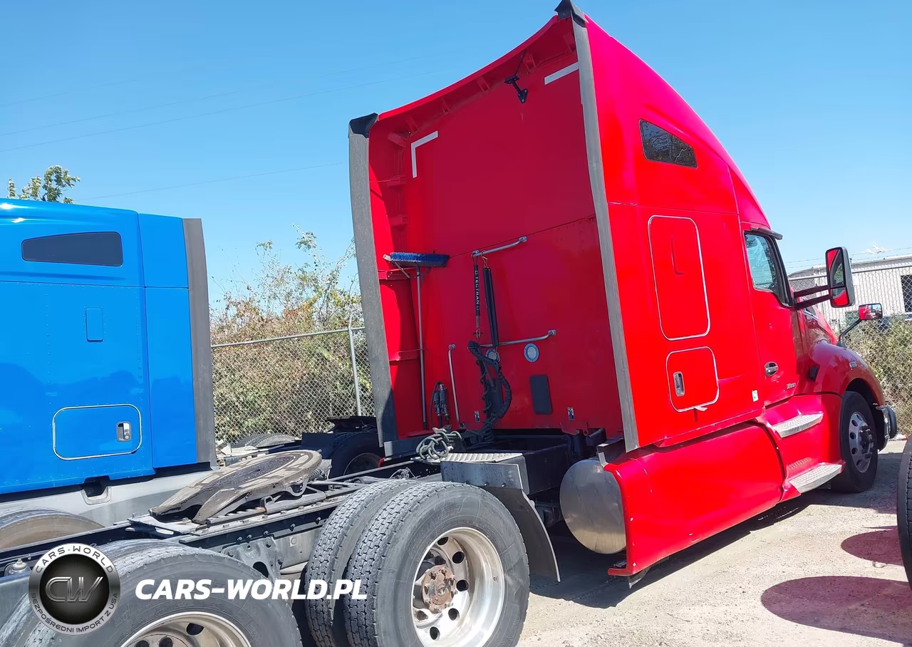 2020 Kenworth T680 VIN:1XKYDP9X7LJ427114 - 4