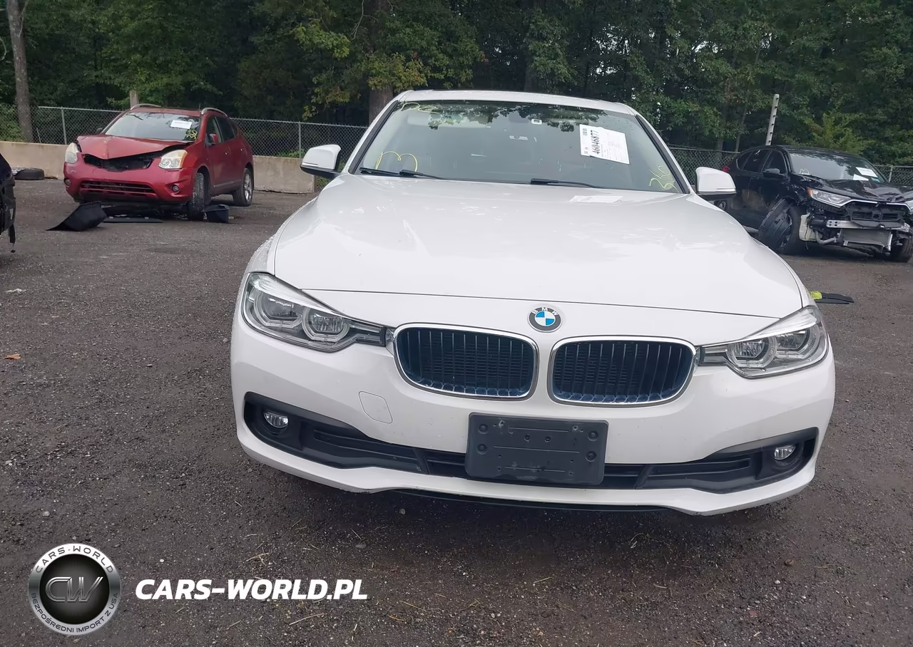 2018 BMW 320I xDrive VIN:WBA8A3C50JA357888 - 12