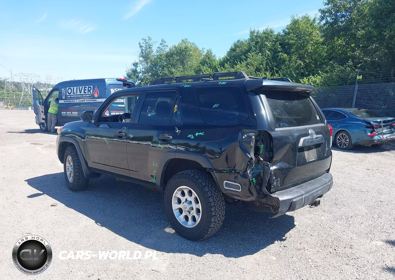 2011 Toyota 4Runner Trail V6 VIN:JTEBU5JR0B5050972 - 3