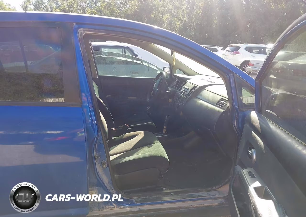 2011 Nissan Versa 1.8S VIN:3N1BC1CP2BL421984 - 5