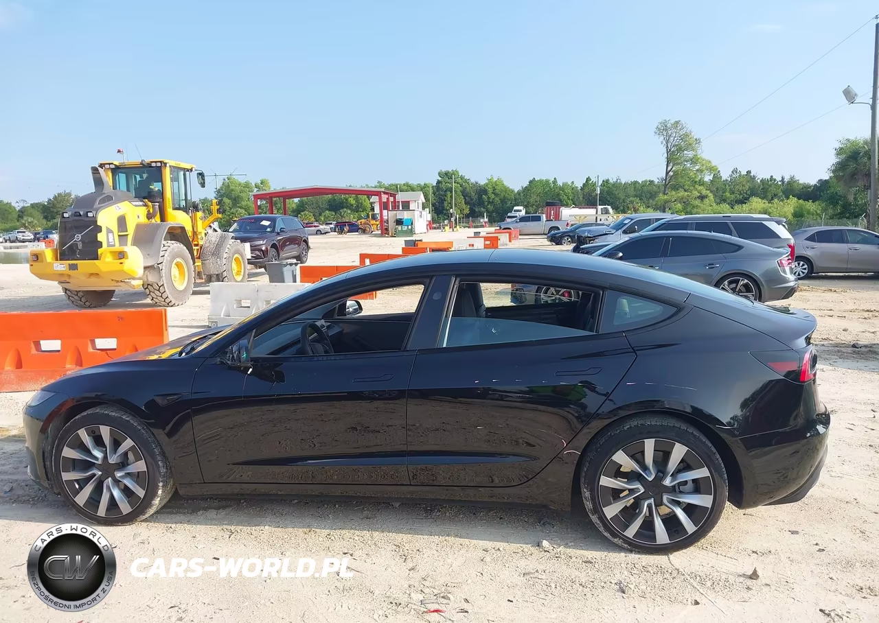 2025 Tesla Model 3 Long Range Rear-Wheel Drive-Standard Rear-Wheel Drive VIN:5YJ3E1EA7SF011684 - 14