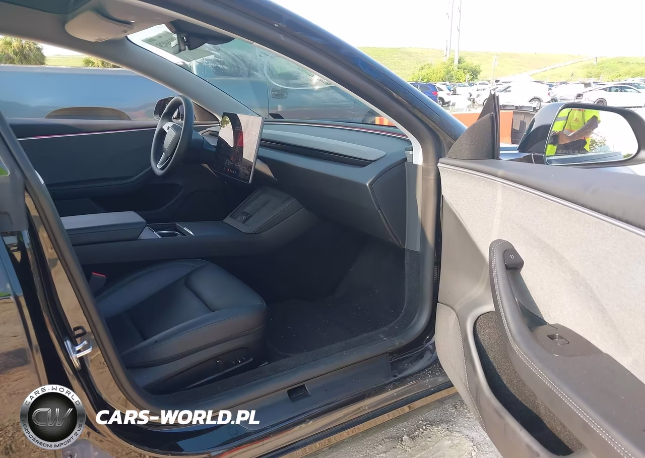 2025 Tesla Model 3 Long Range Rear-Wheel Drive-Standard Rear-Wheel Drive VIN:5YJ3E1EA7SF011684 - 5