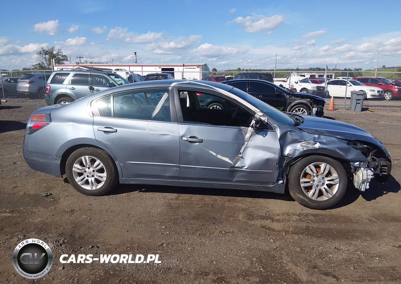2011 Nissan Altima 2.5 S VIN:1N4AL2AP3BN456735 - 13