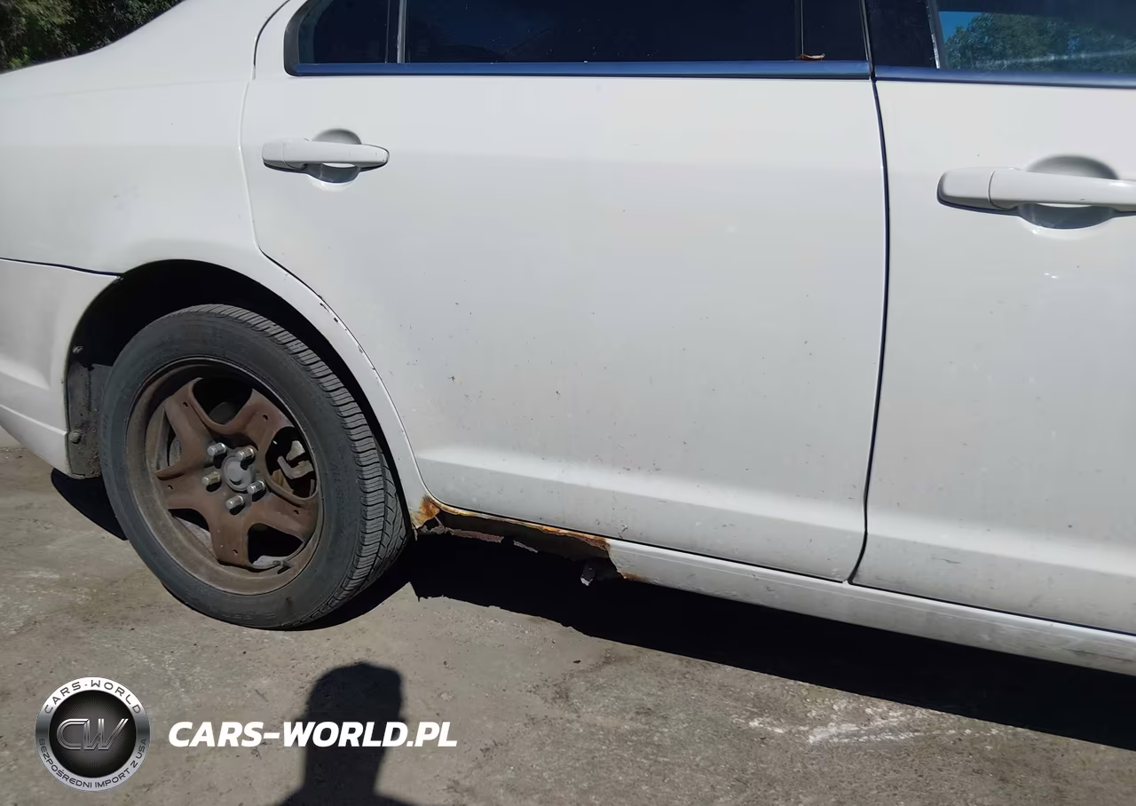 2010 Ford Fusion Se VIN:3FAHP0HA3AR143818 - 19