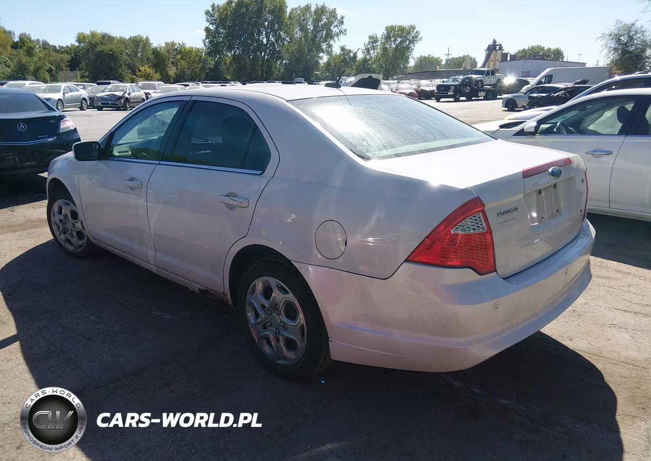 2010 Ford Fusion Se VIN:3FAHP0HA3AR143818 - 3