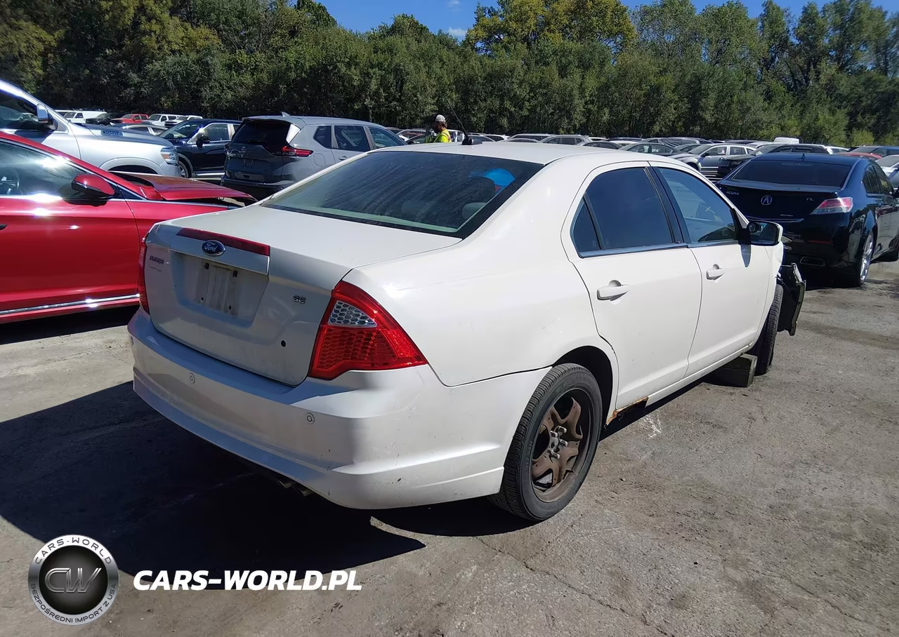 2010 Ford Fusion Se VIN:3FAHP0HA3AR143818 - 4
