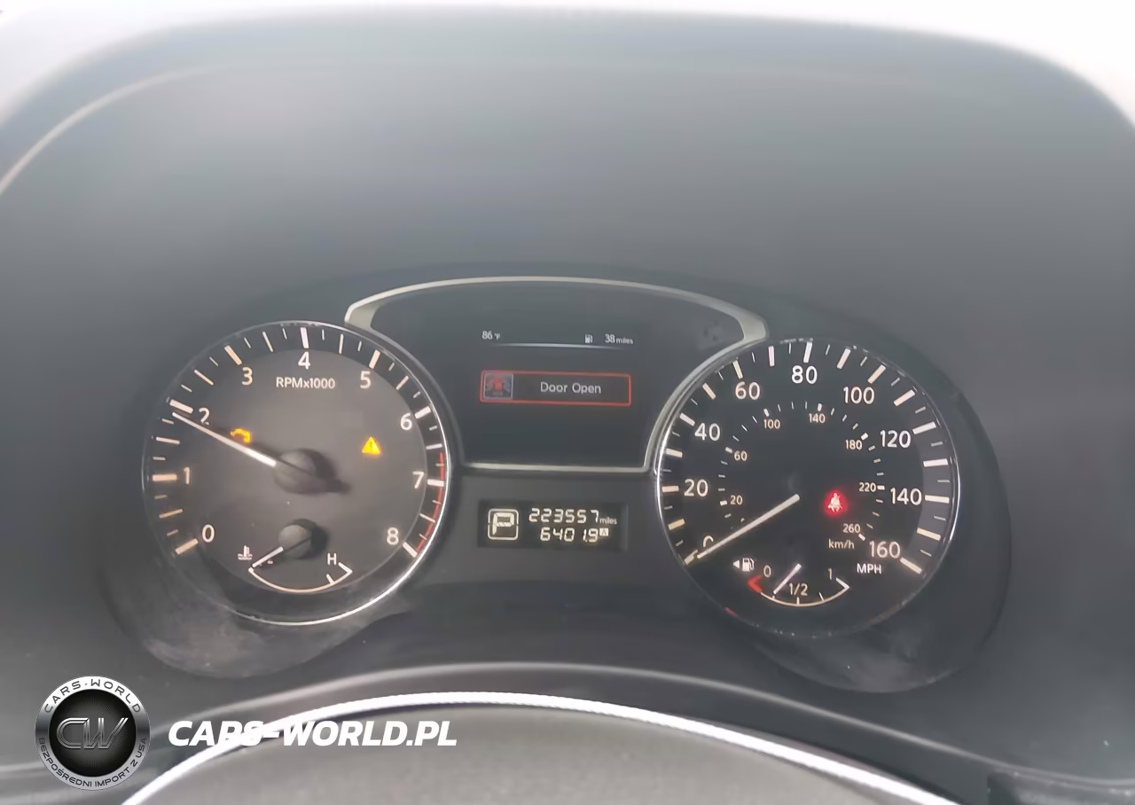 2015 Nissan Pathfinder Platinum-S-Sl-Sv VIN:5N1AR2MN4FC638850 - 7