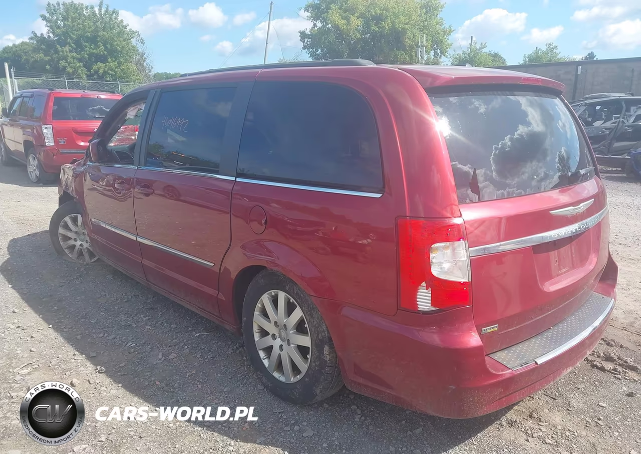 2015 Chrysler Town & Country Touring VIN:2C4RC1BG1FR577472 - 3