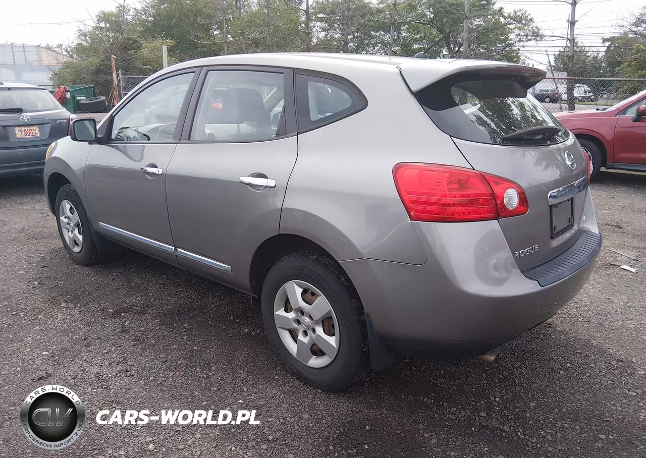 2013 Nissan Rogue S VIN:JN8AS5MV4DW600674 - 3