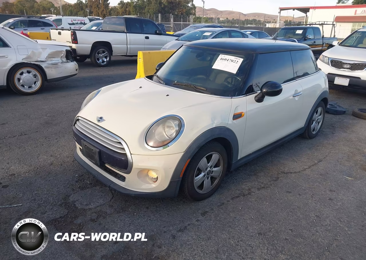 2015 Mini Hardtop Cooper VIN:WMWXM5C52FT939033 - 2