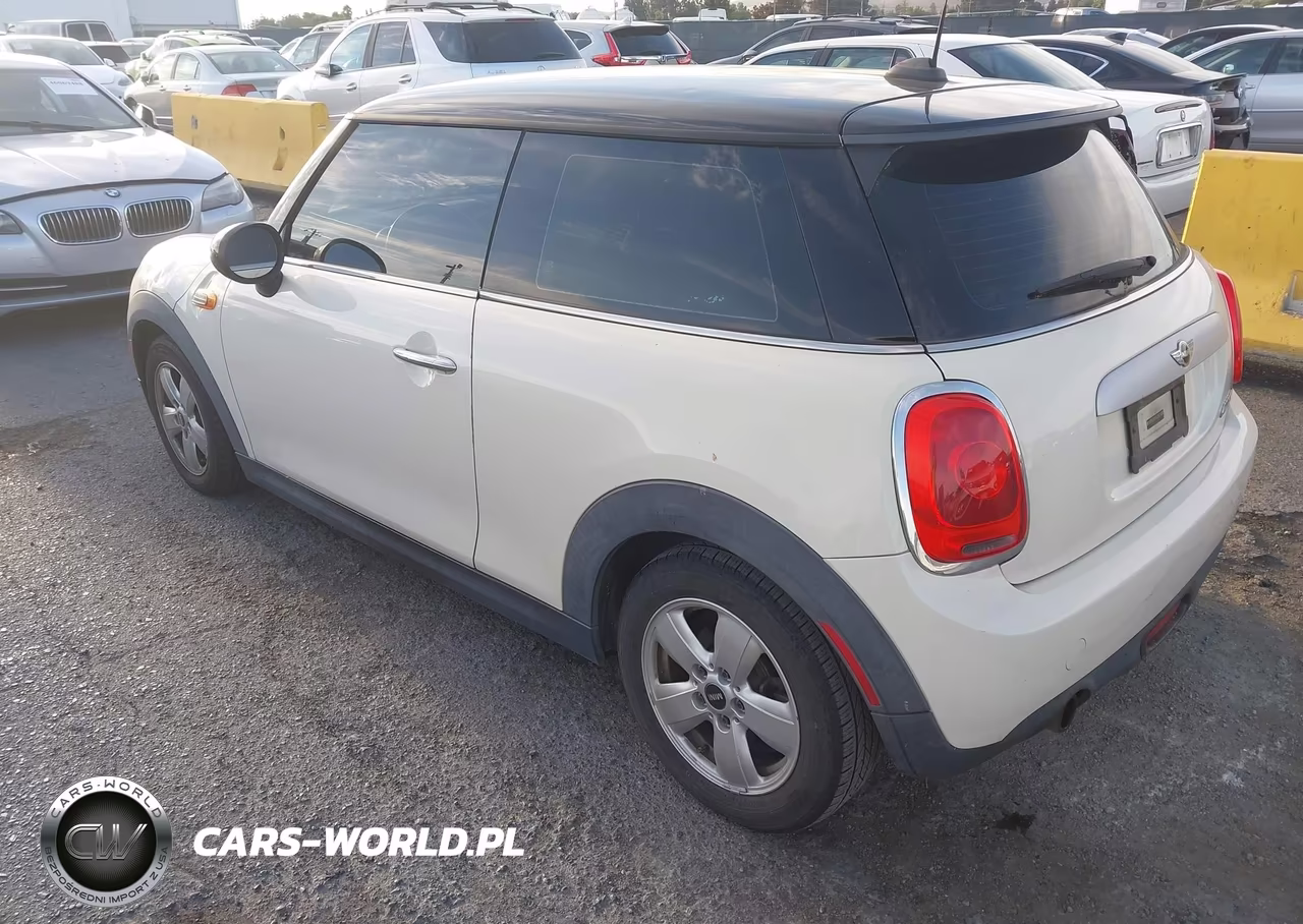 2015 Mini Hardtop Cooper VIN:WMWXM5C52FT939033 - 3