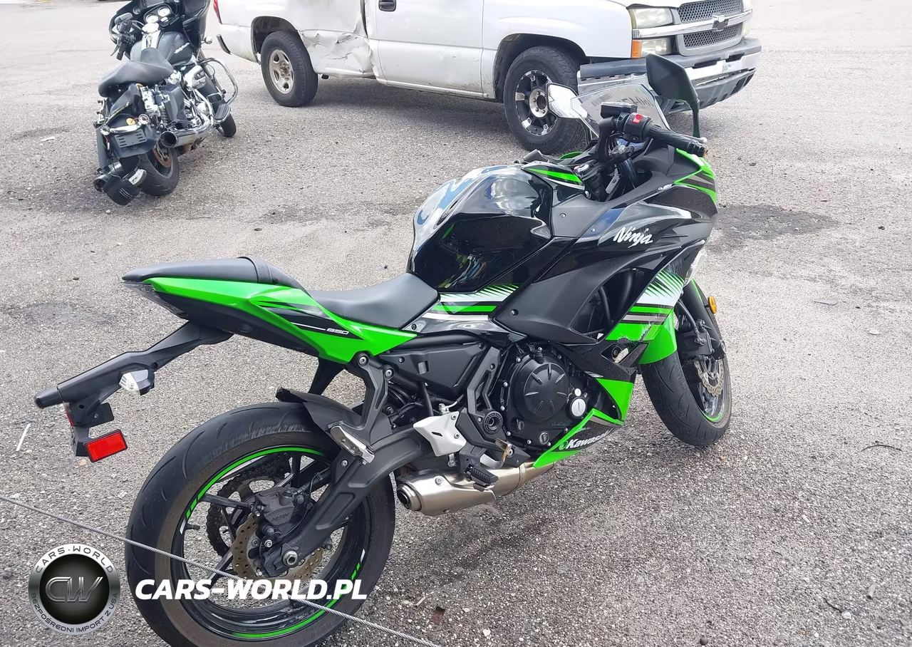 2017 Kawasaki Ex650 F VIN:JKAEXEK19HDA01203 - 4