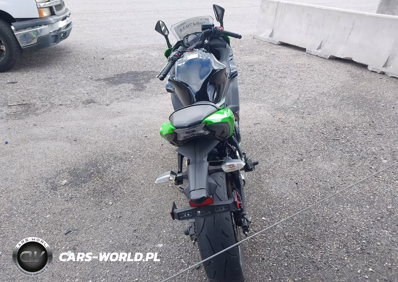 2017 Kawasaki Ex650 F VIN:JKAEXEK19HDA01203 - 6