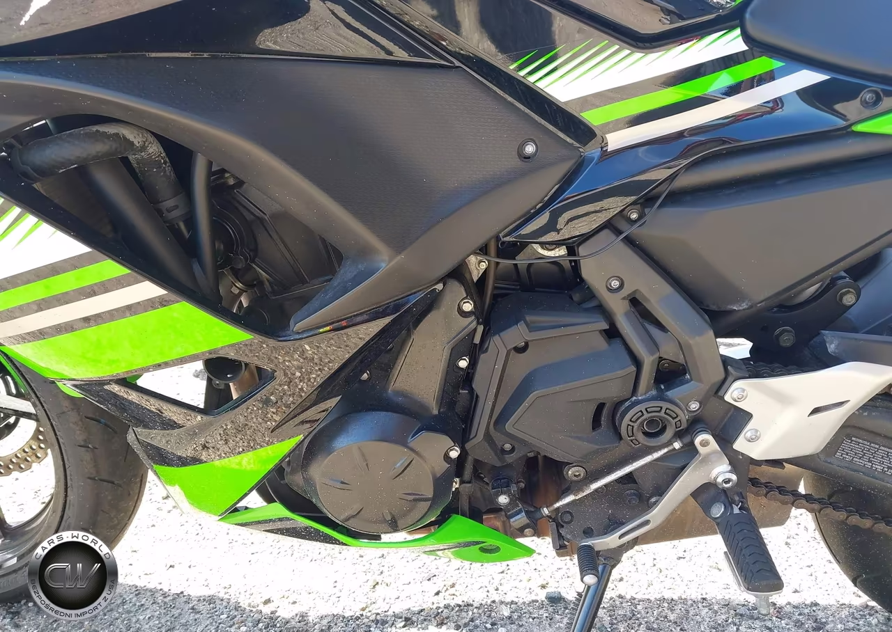 2017 Kawasaki Ex650 F VIN:JKAEXEK19HDA01203 - 9
