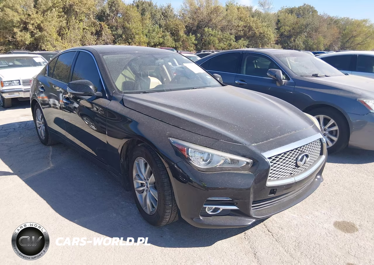 2015 Infiniti Q50 Premium